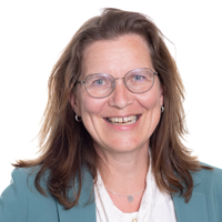 Esther  Kromhout